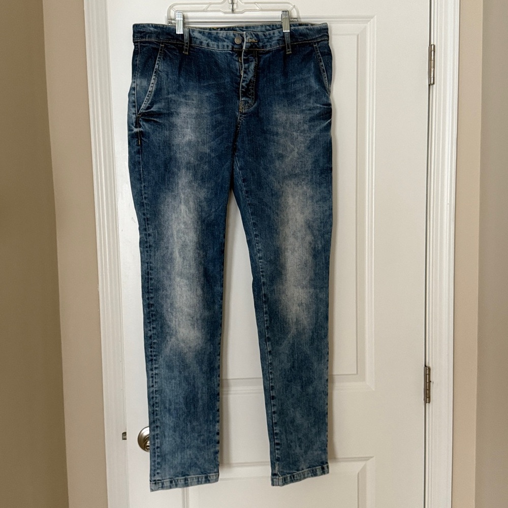Stylish Blue Denim Jeans